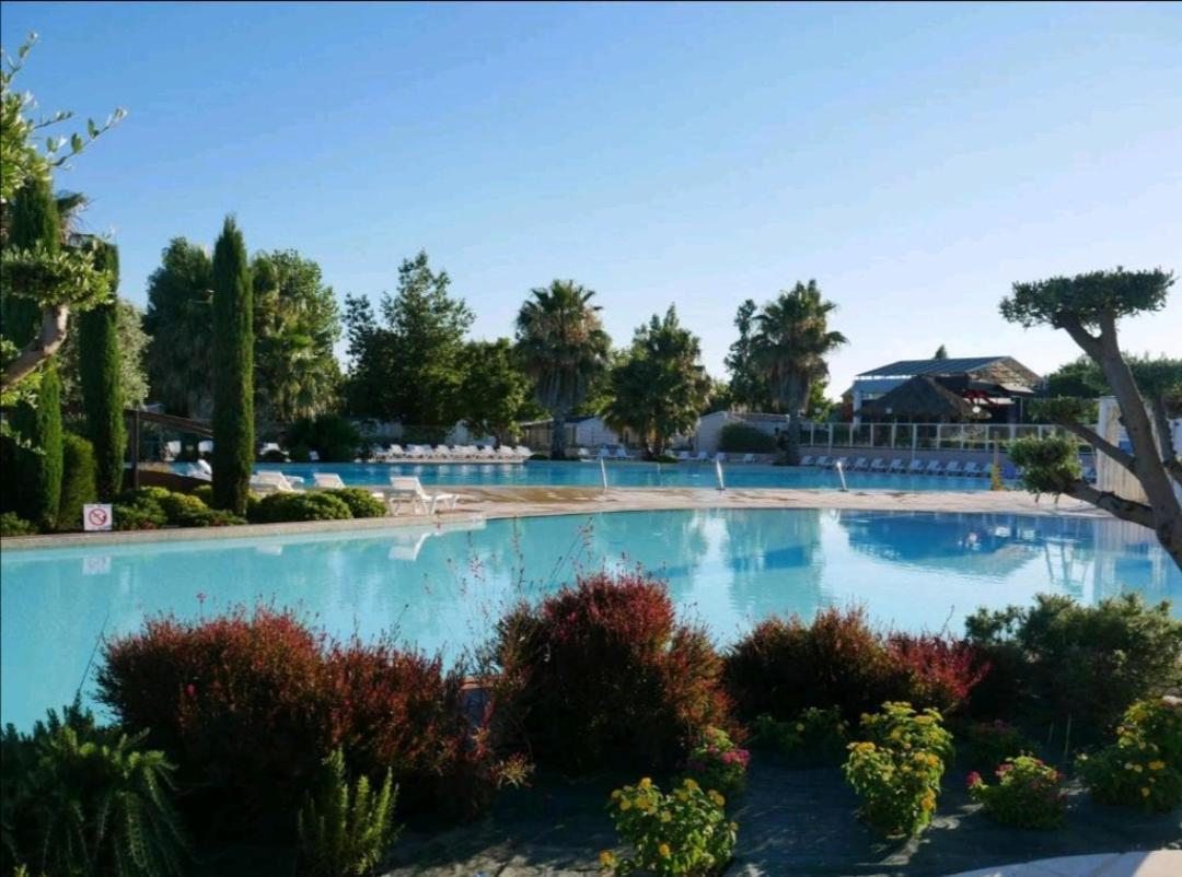 Hotel La Carabasse / Mazet 69 à Vias Extérieur photo